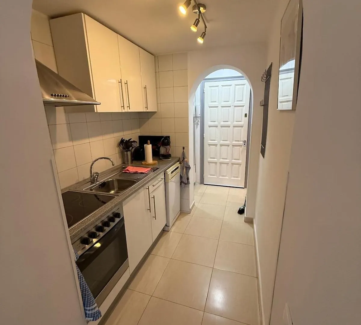 Awaydays - Pg 3-3 - Apartamento Al Canal Con Wi-Fi 엠푸리아브라바 0*,